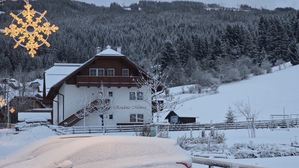 Chalets onder aan de piste.